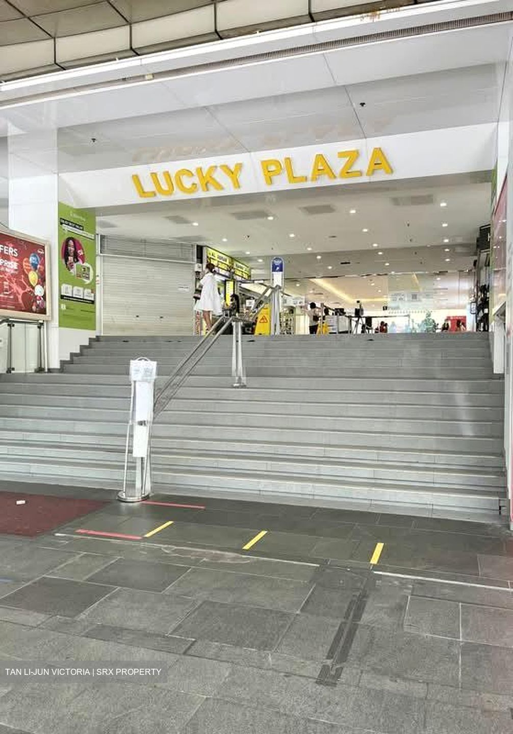 Lucky Plaza (D9), Shop House #601308711